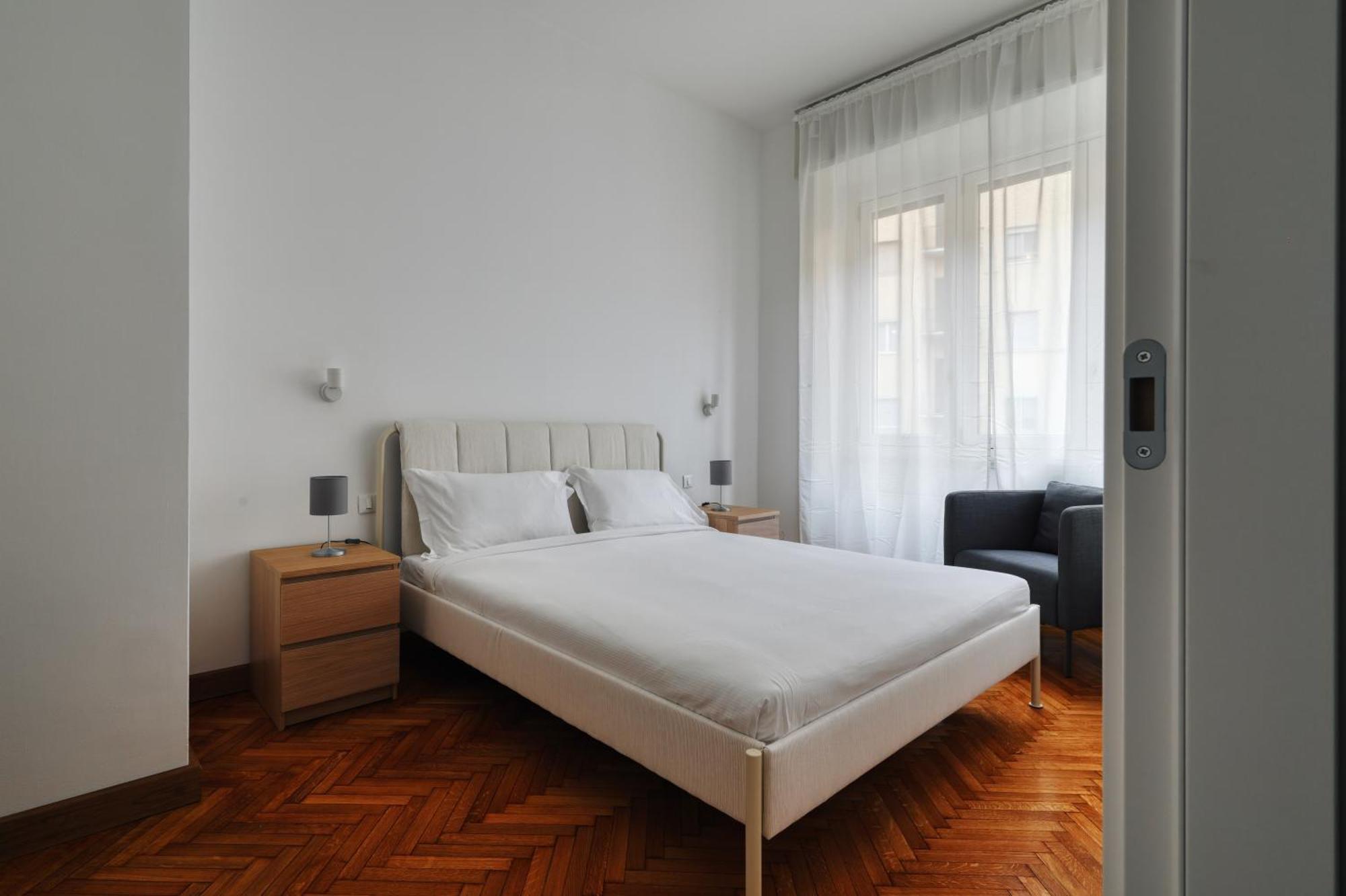 Joivy Chic 3-Bed Flat Near Colonne Di San Lorenzo Milano Dış mekan fotoğraf