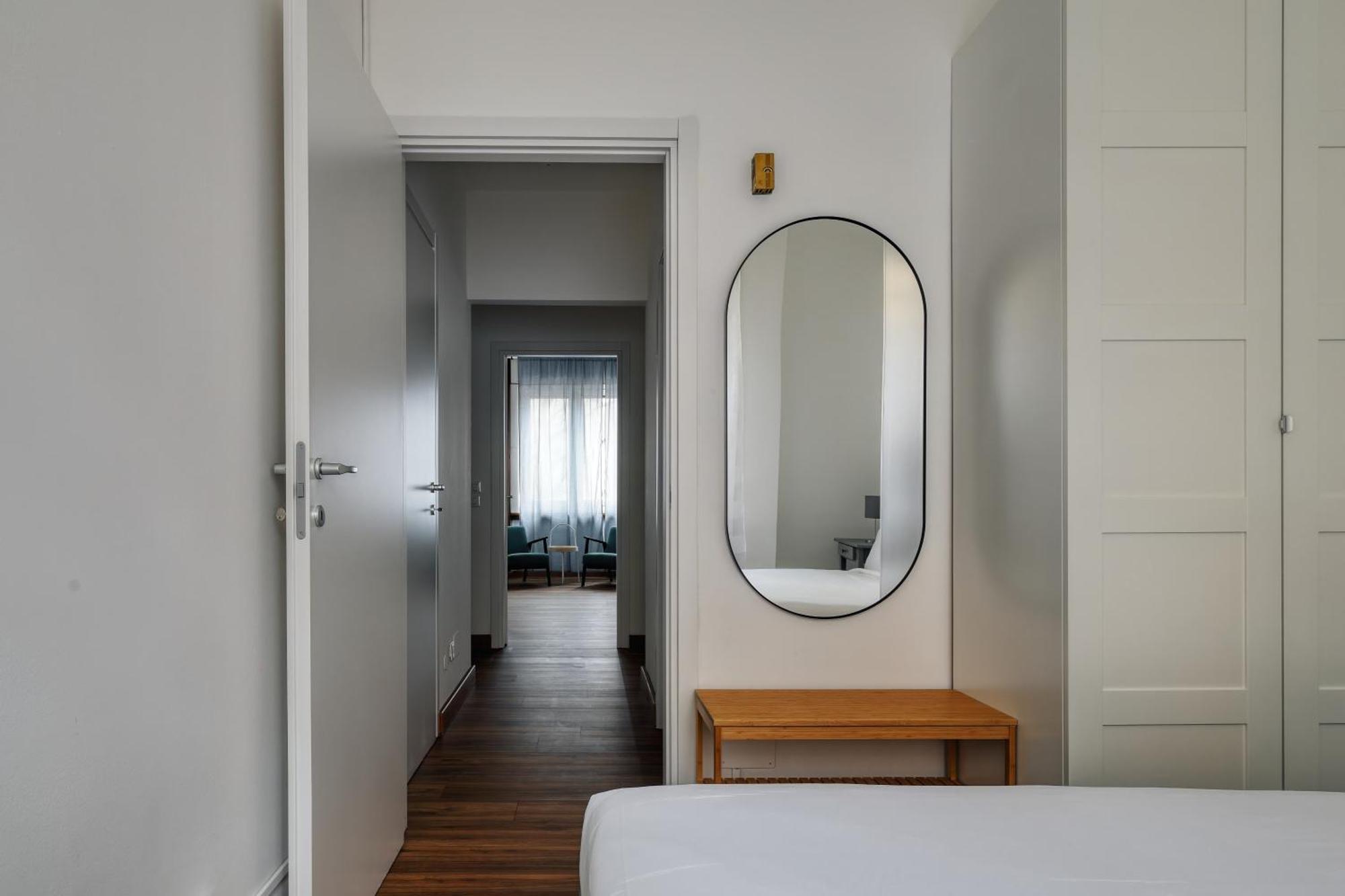 Joivy Chic 3-Bed Flat Near Colonne Di San Lorenzo Milano Dış mekan fotoğraf