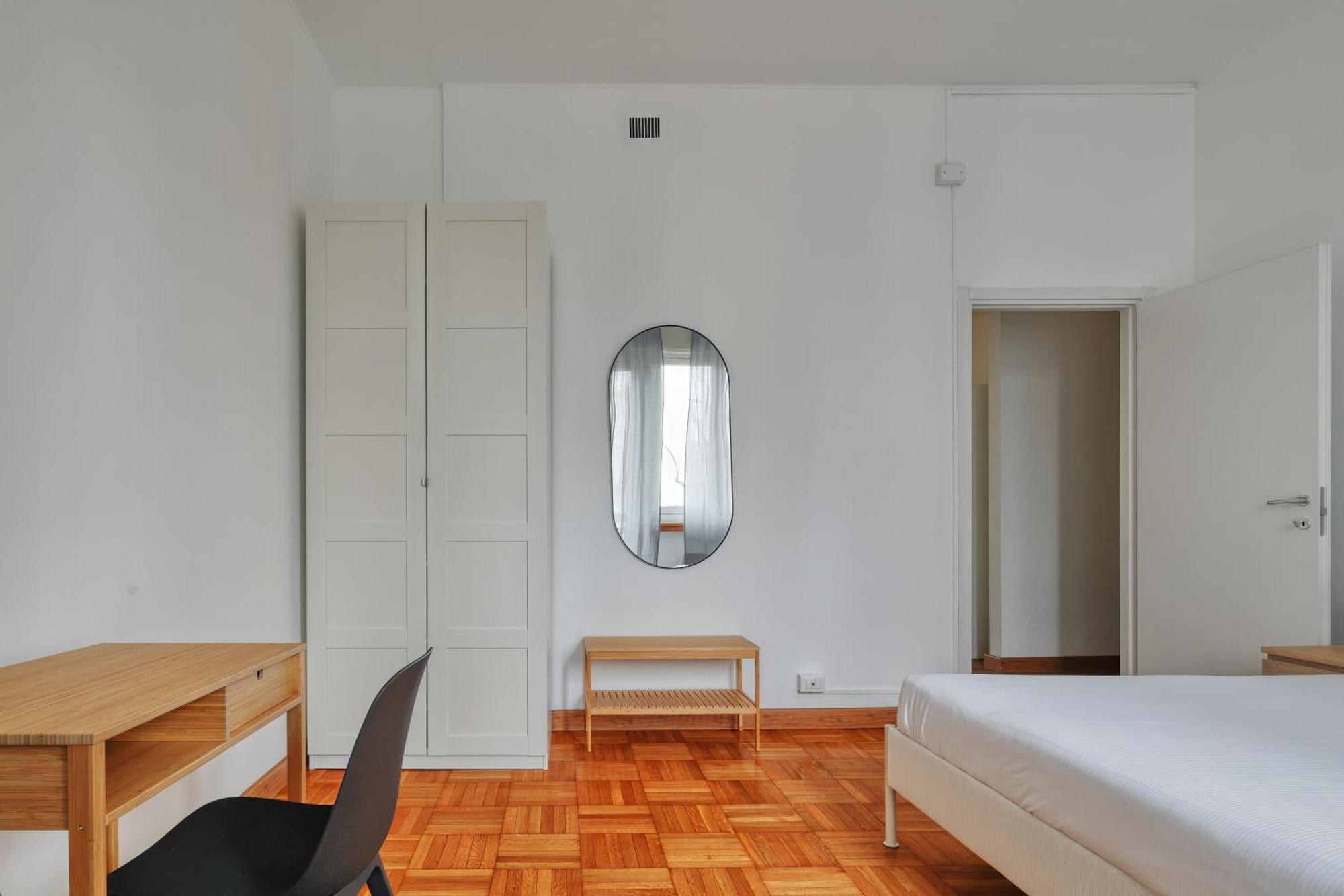 Joivy Chic 3-Bed Flat Near Colonne Di San Lorenzo Milano Dış mekan fotoğraf
