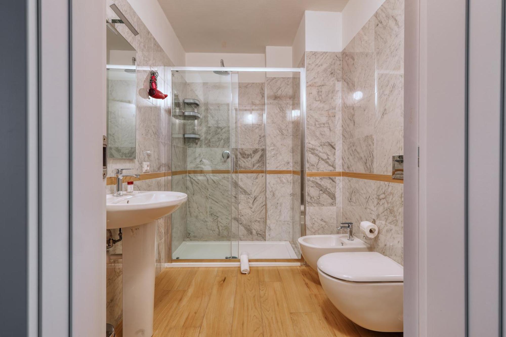 Joivy Chic 3-Bed Flat Near Colonne Di San Lorenzo Milano Dış mekan fotoğraf