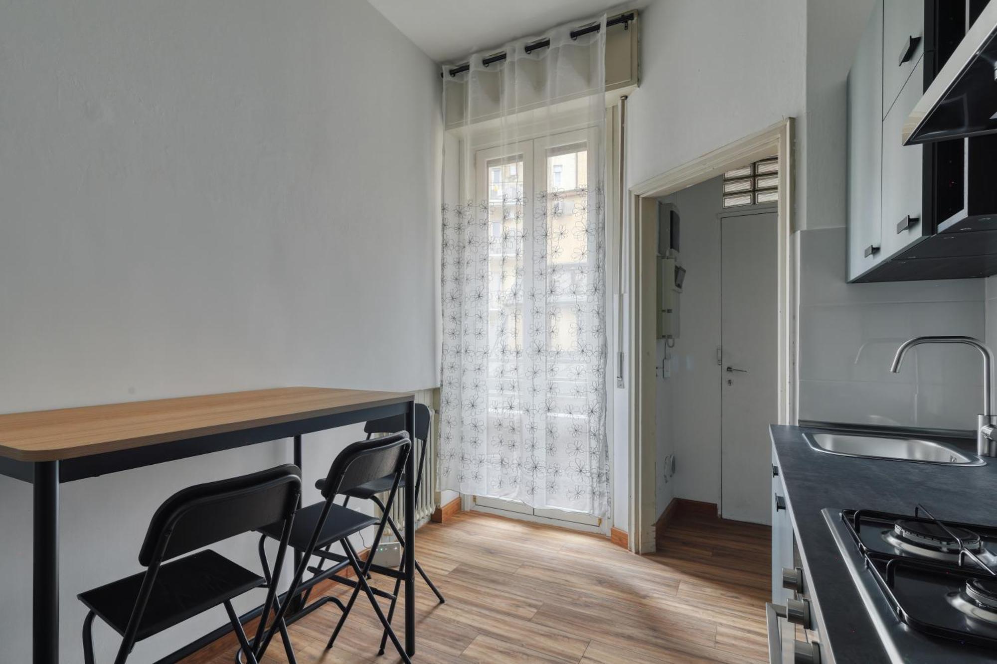Joivy Chic 3-Bed Flat Near Colonne Di San Lorenzo Milano Dış mekan fotoğraf